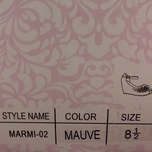 Blush Pink Wedge Sandals - Picture 8 of 9